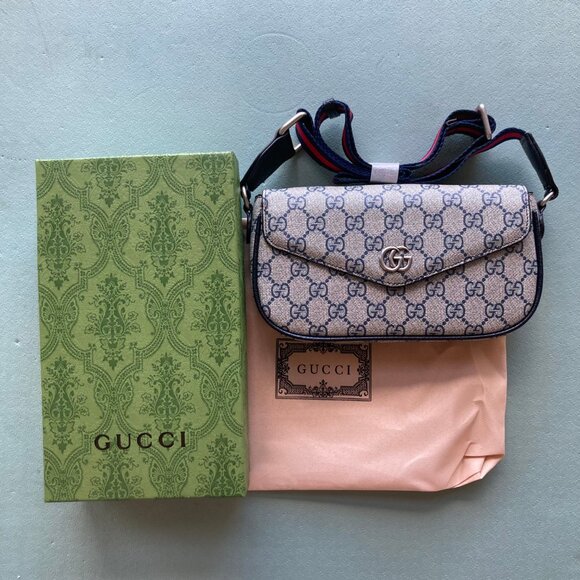NWT Gucci Vintage Monogram Shoulder Bag Small - Picture 9 of 9